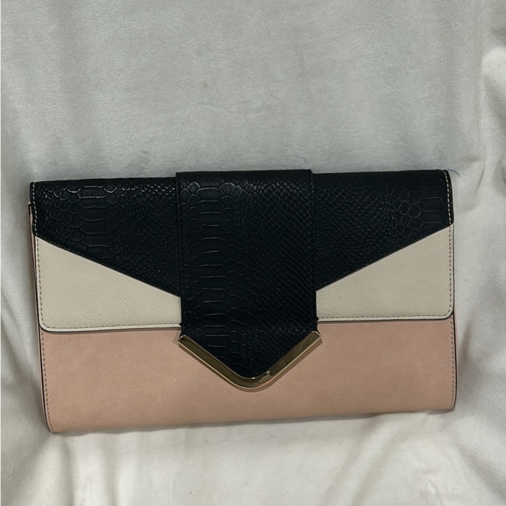 Envelope clutch